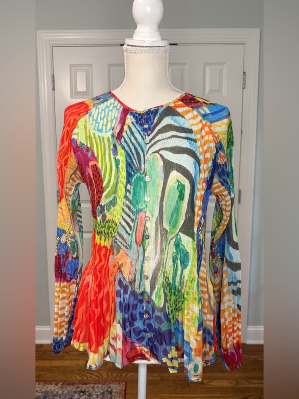 Claire Desjardins Colorful Pleated Printed Top Sz S - Picture 2 of 8